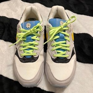 Daisy Nike Air Max 1